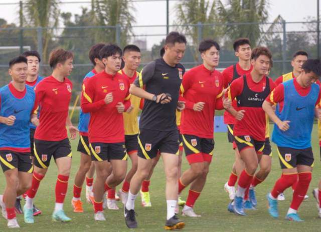 但当我们没有赢时，就变成了 ''''曼城陷入危机，巴拉巴拉''''。